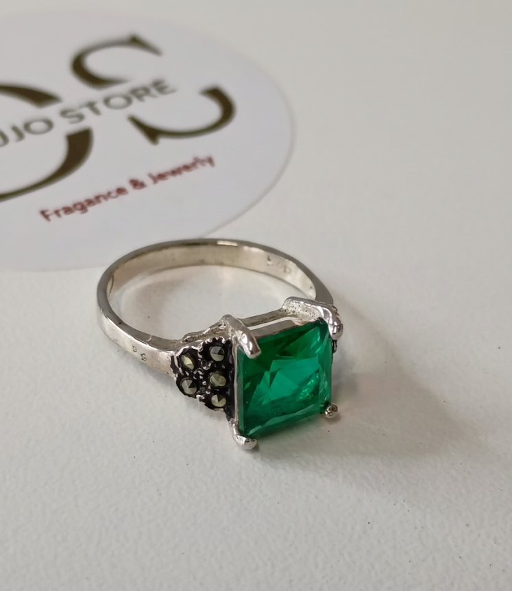Emerald Prism Ring in 925 Sterling Silver