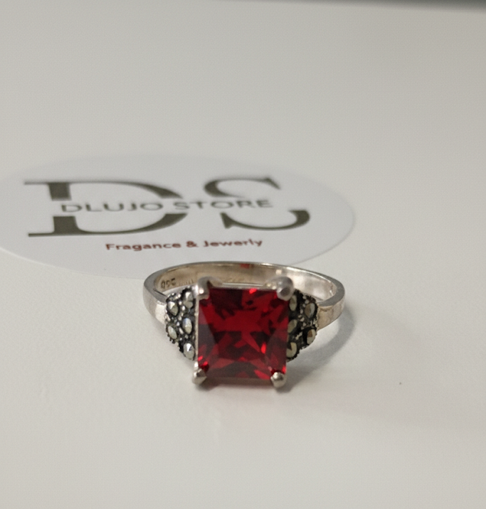 Anillo “Prisma Rojo” en Plata de Ley 925