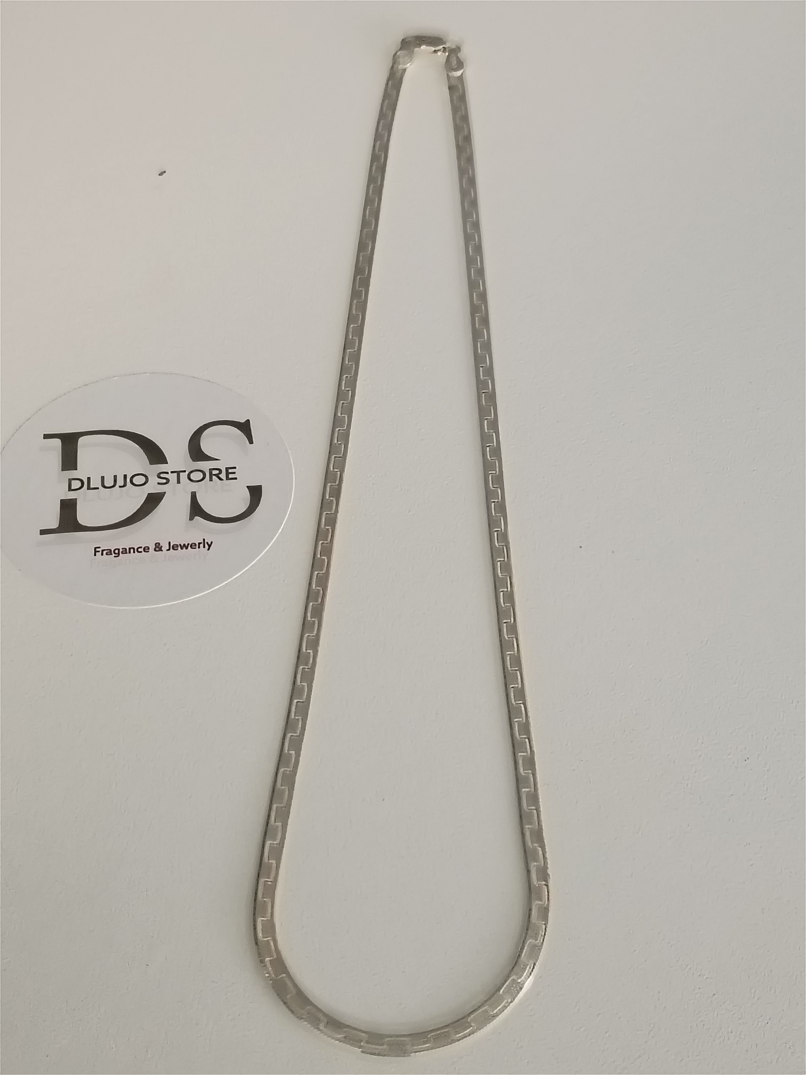 Cadena Plana Estilo Greca en Plata 925