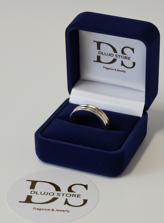 "Grooved Design" Wedding Band in 925 Sterling Silver