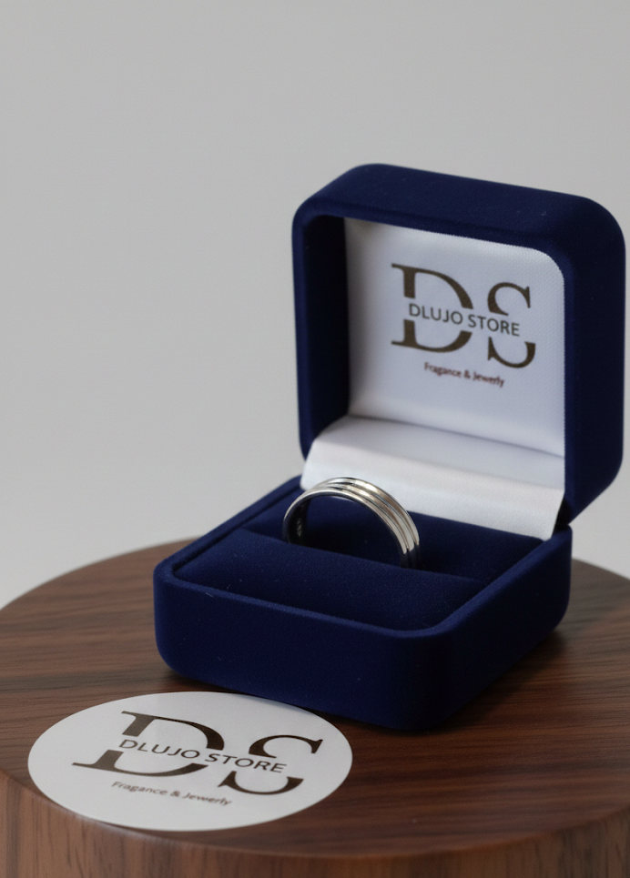 "Grooved Design" Wedding Band in 925 Sterling Silver