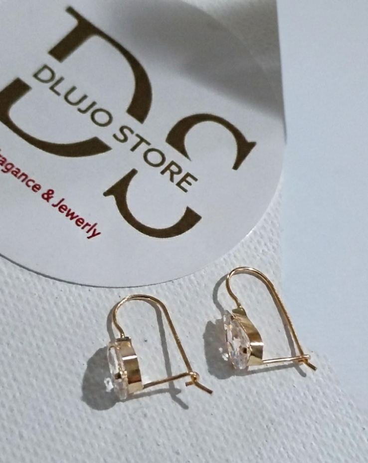 Aretes Colgantes Lágrima en Oro 10K