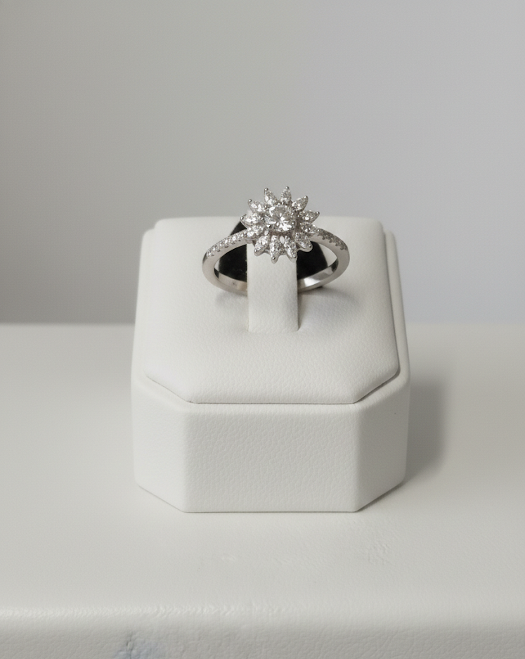 Anillo “Girasol Radiante” en Plata de Ley 925