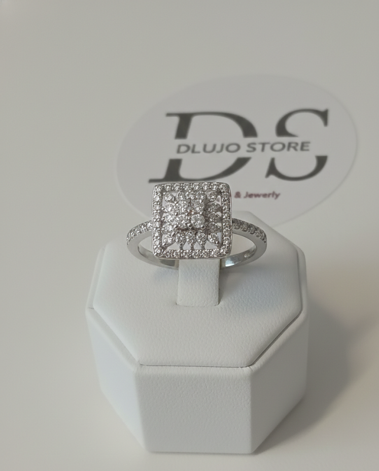 “Perfect Square” Ring in 925 Sterling Silver