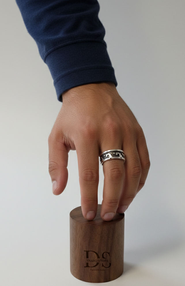 “Geometric Art” Ring in 925 Sterling Silver