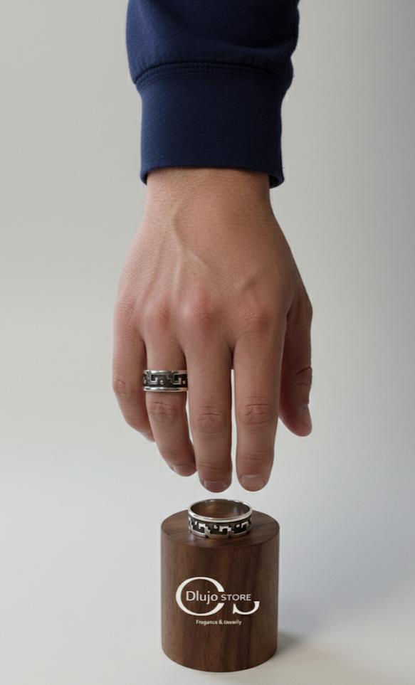 “Geometric Art” Ring in 925 Sterling Silver
