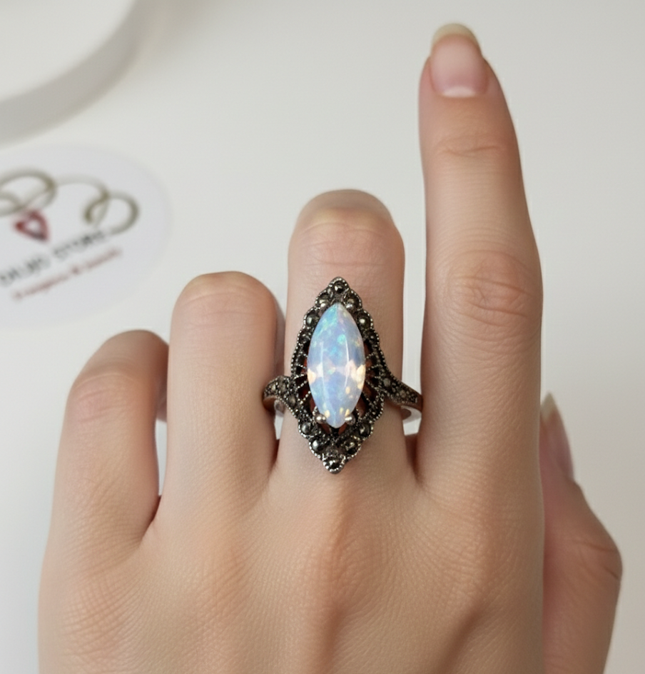 Anillo “Victoria Opal” en Plata de Ley 925