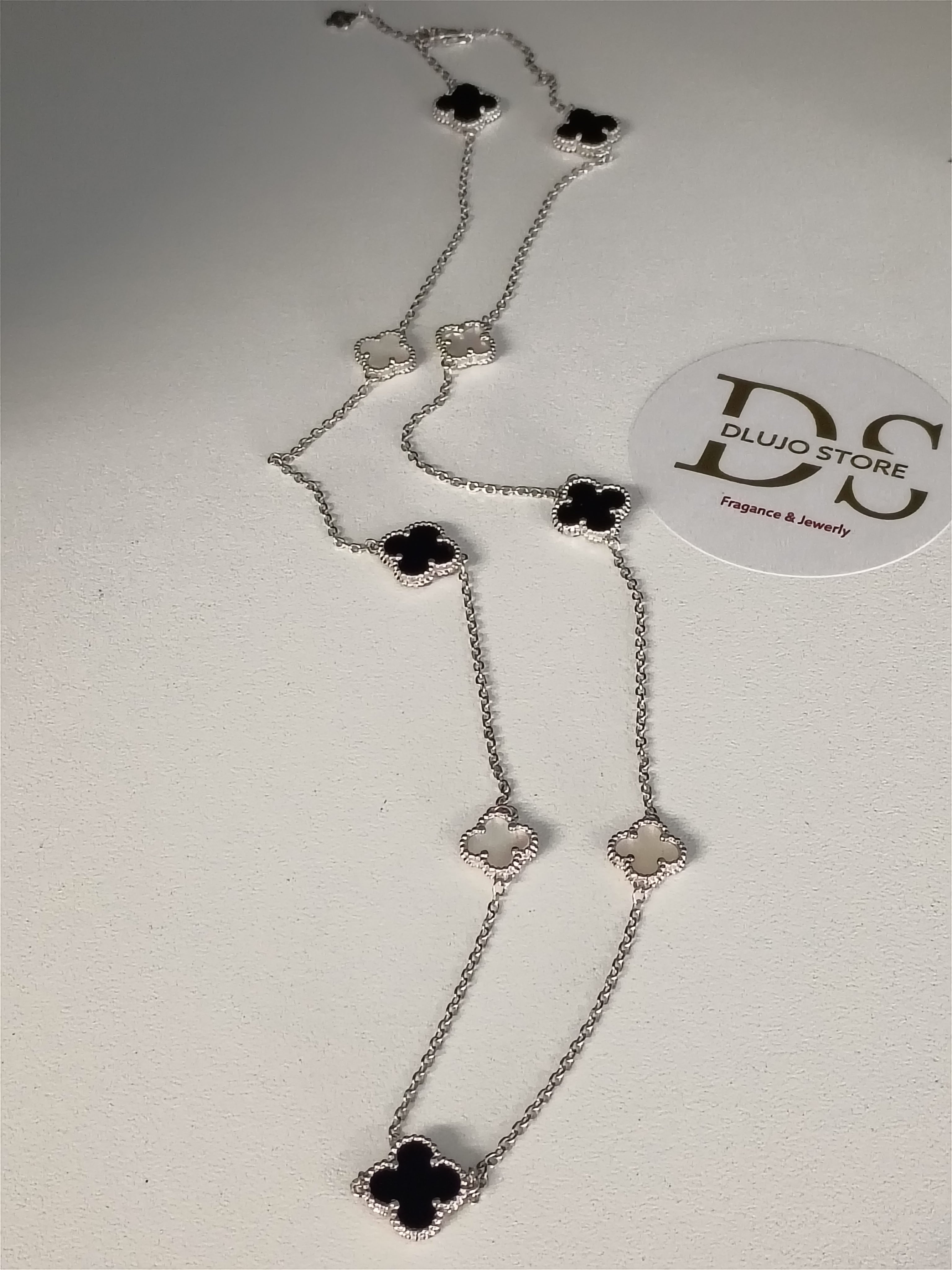 Collar Largo de Tréboles Bicolor en Plata 925 con Ónix y Nácar