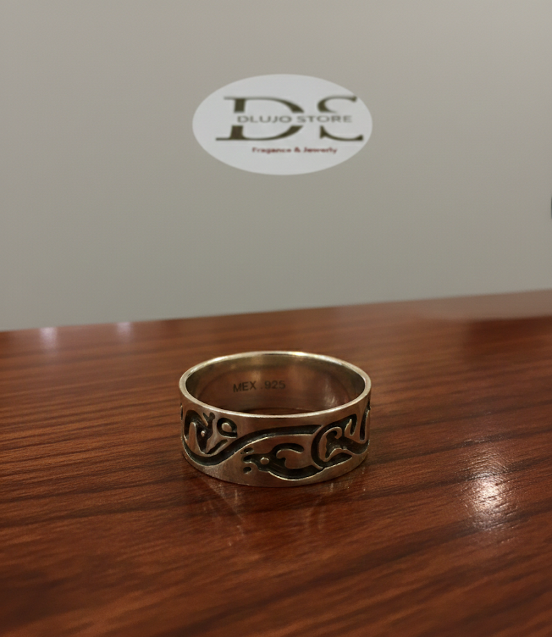 Anillo “Trazo Eterno” en Plata de Ley 925