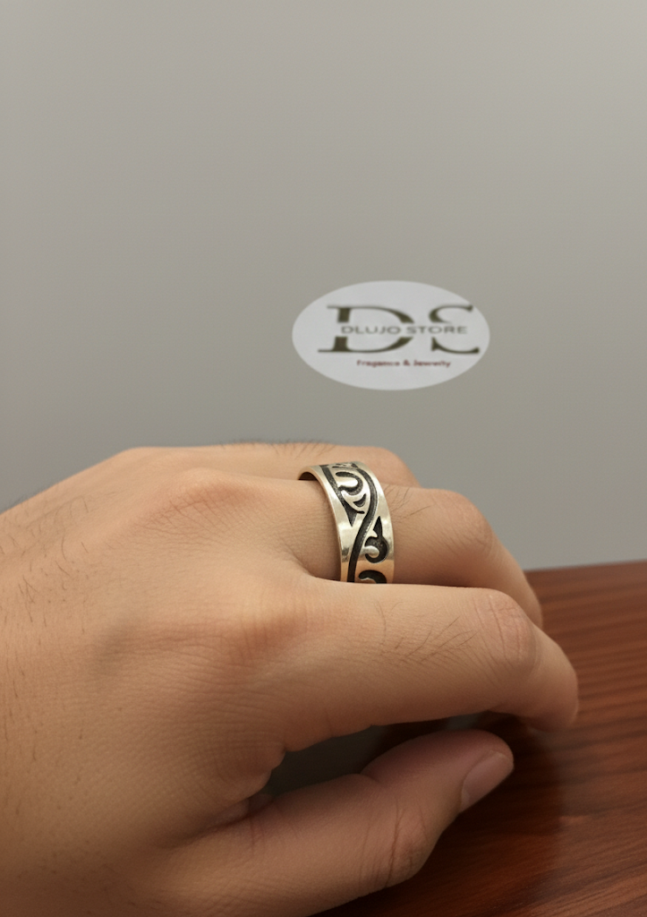 Anillo “Trazo Eterno” en Plata de Ley 925