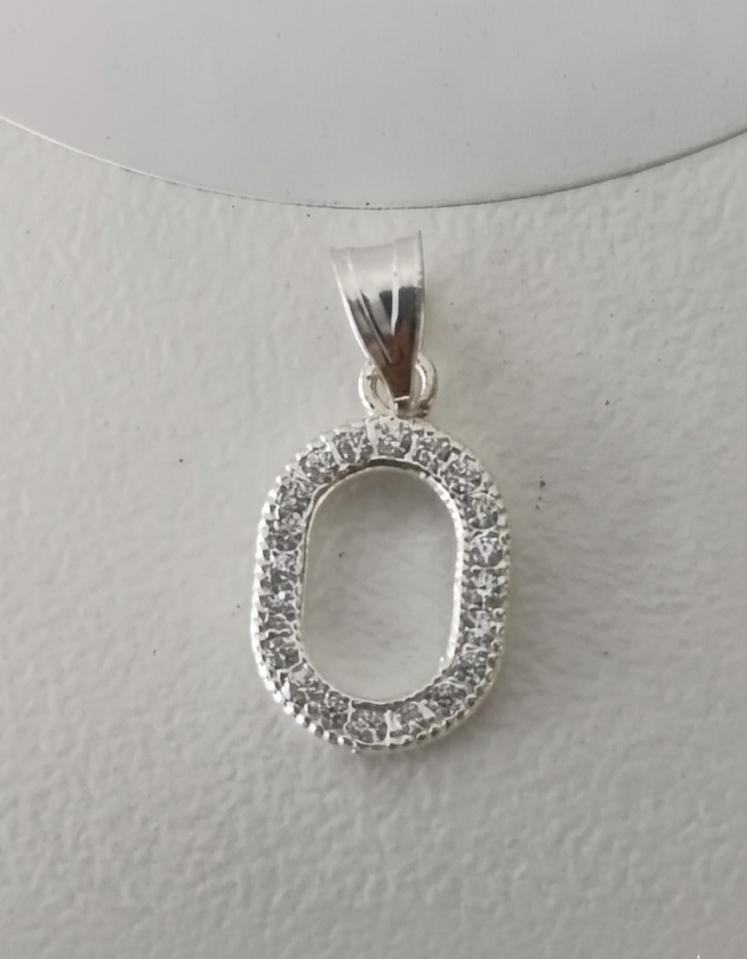 Dije Inicial Letra “O” en Plata de Ley 925