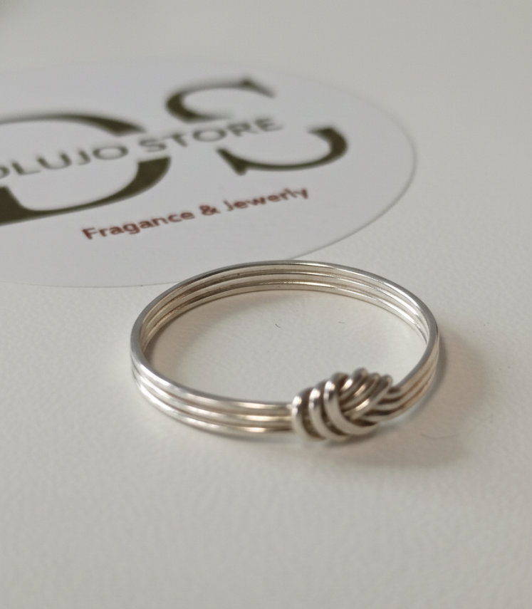 Anillo “Trilogía de Nudo” en Plata de Ley 925