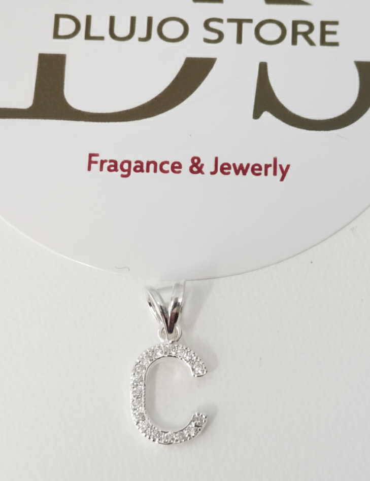 Dije Inicial Letra “C” en Plata de Ley 925