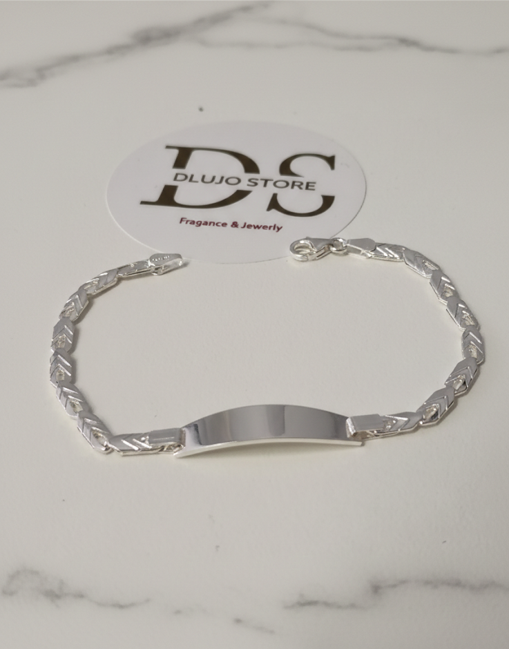 “Modern Arrow” Identity Bracelet in 925 Sterling Silver
