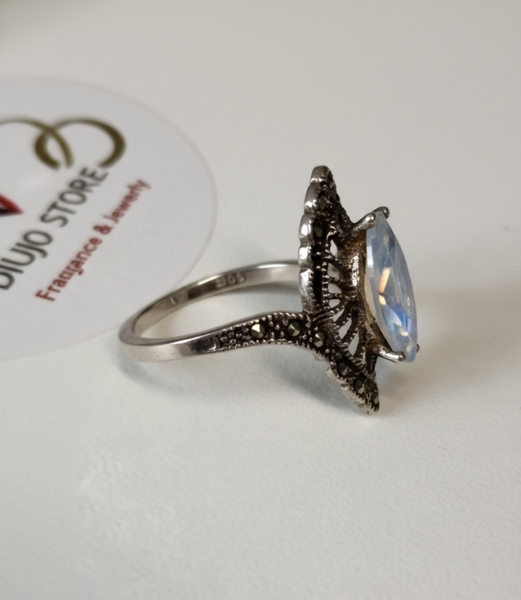 Anillo “Victoria Opal” en Plata de Ley 925