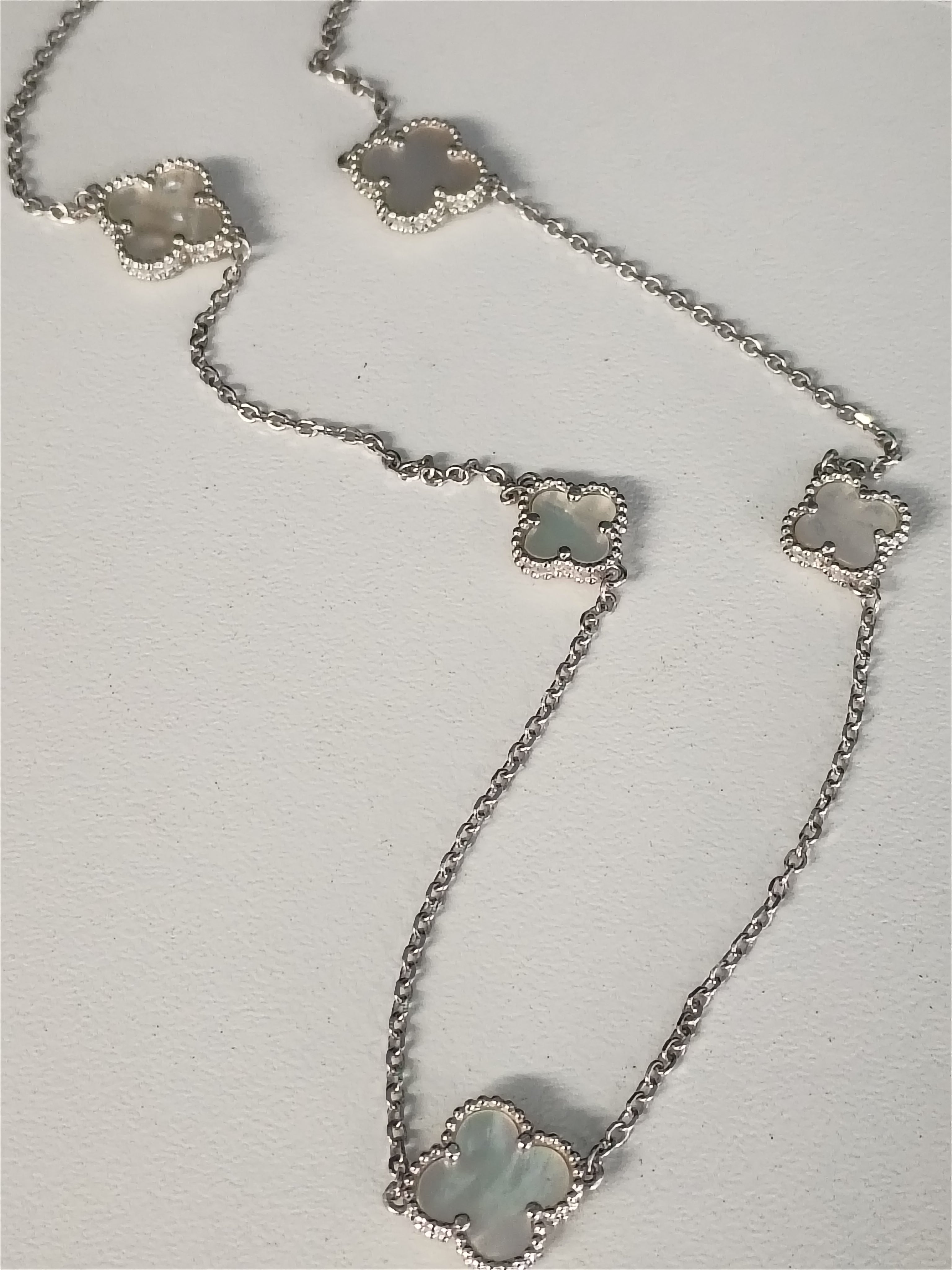 Collar Largo de Tréboles en Plata 925