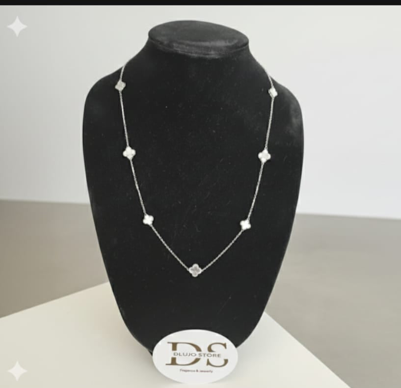 Collar Largo de Tréboles en Plata 925