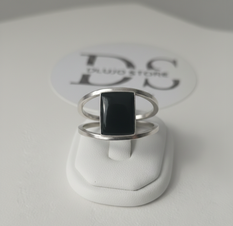 “Inix Dualis” Ring in 925 Sterling Silver