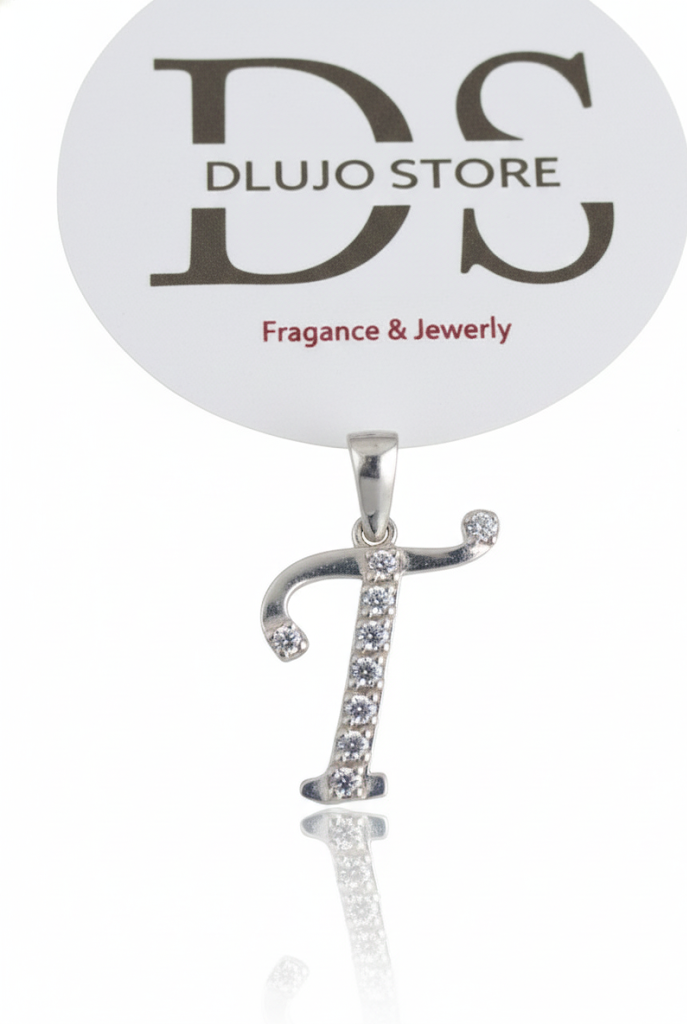 Dije Inicial Letra “T” en Plata de Ley 925 con Circonias