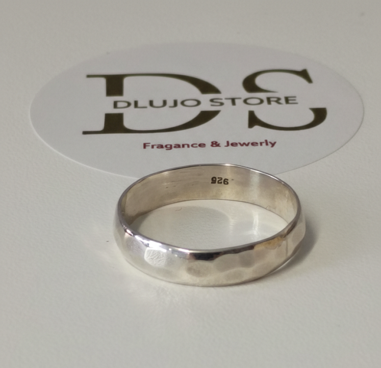 Wedding ring “Hammered Finish” in 925 Sterling Silver