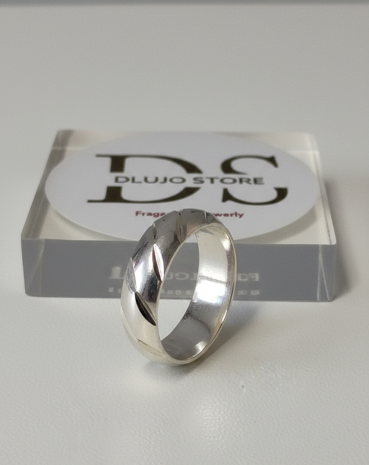 "Striped Finish" Wedding Band in 925 Sterling Silver