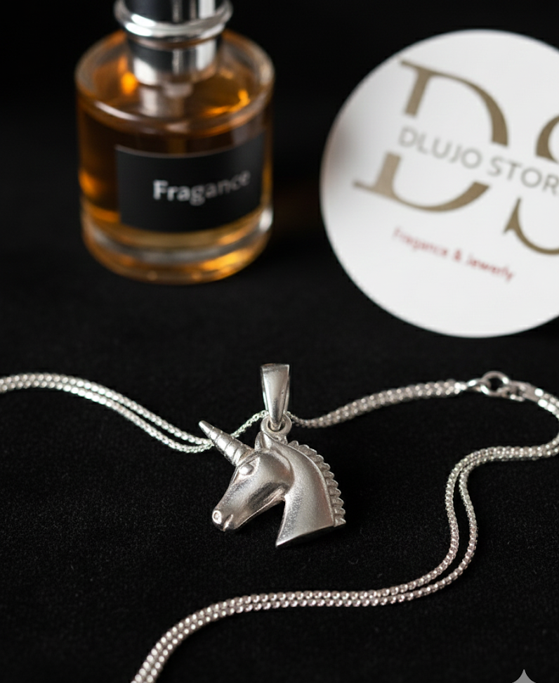 Dije de Unicornio en Plata de Ley 925