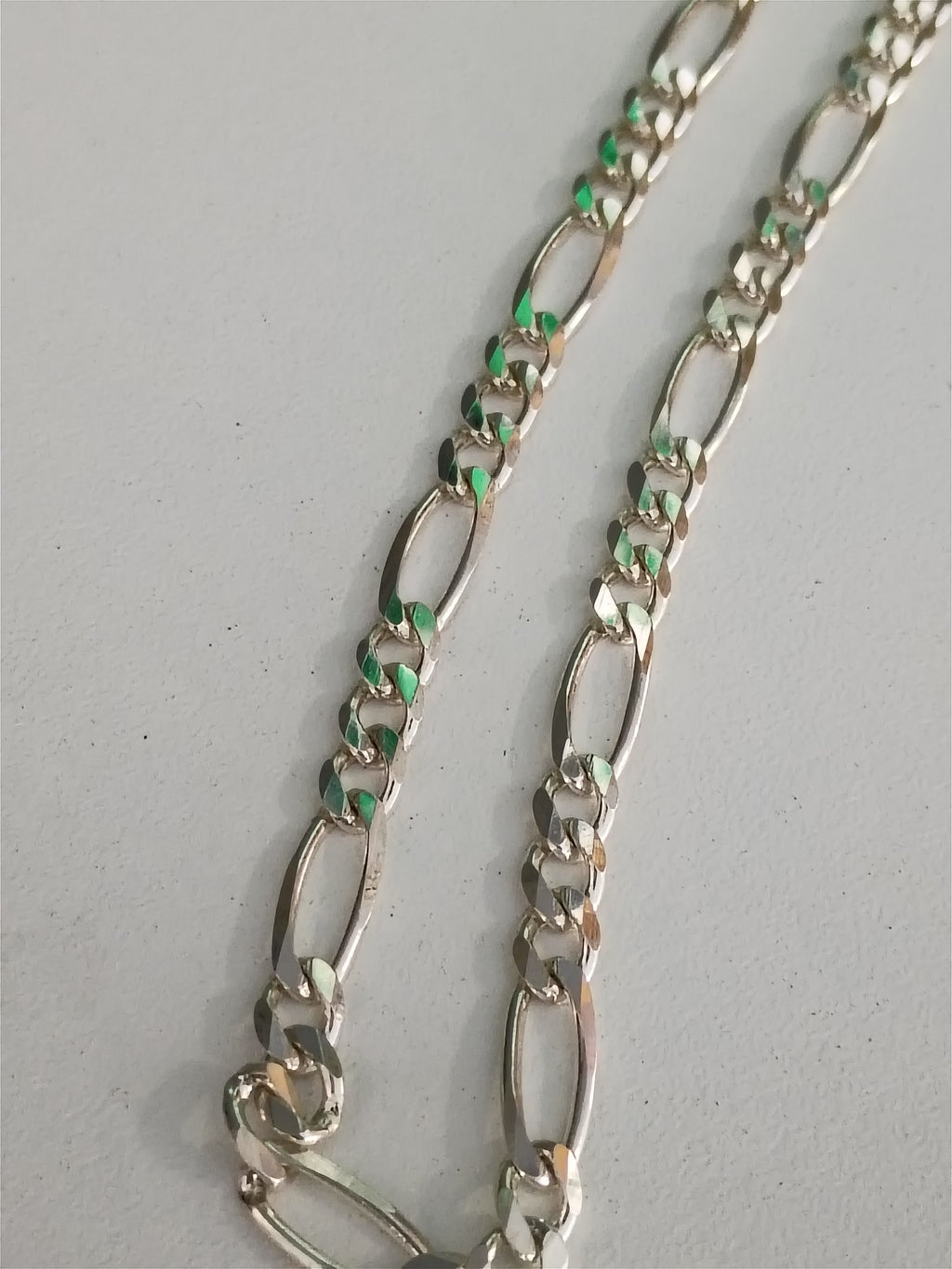 Cadena Fígaro en Plata 925 – Acabado Pulido y Brillante