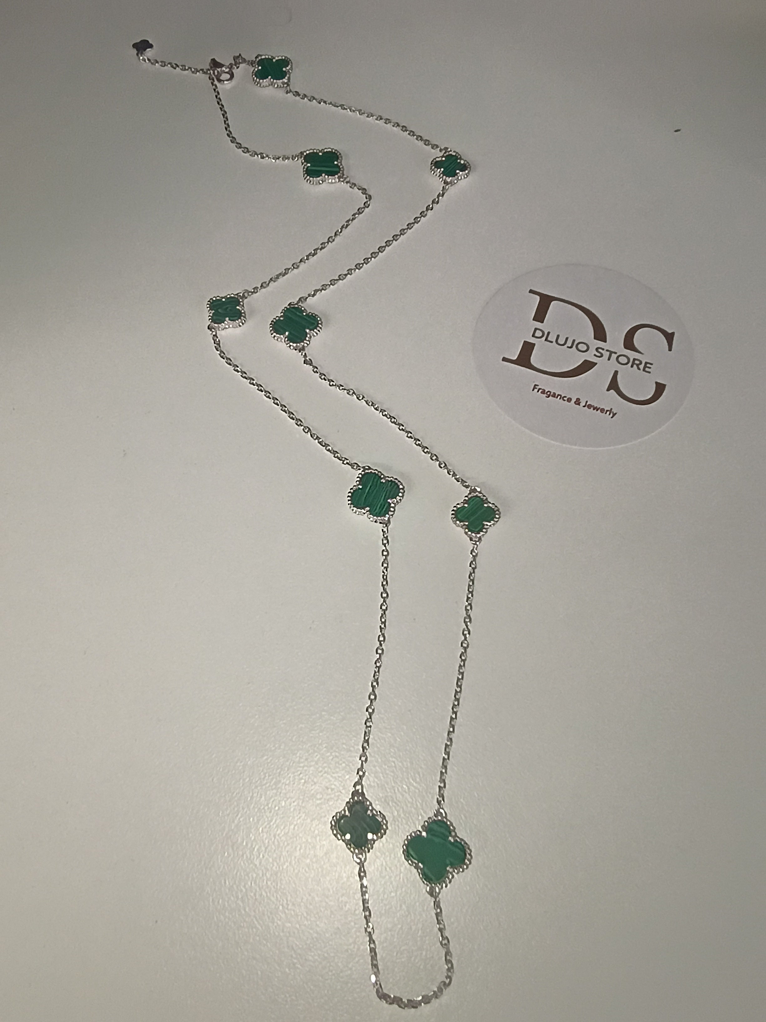 Collar de Tréboles en Plata 925 con Malaquita Sintética