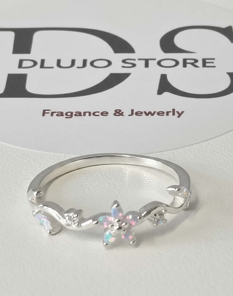 Anillo “Corona Primaveral” en Plata de Ley 925