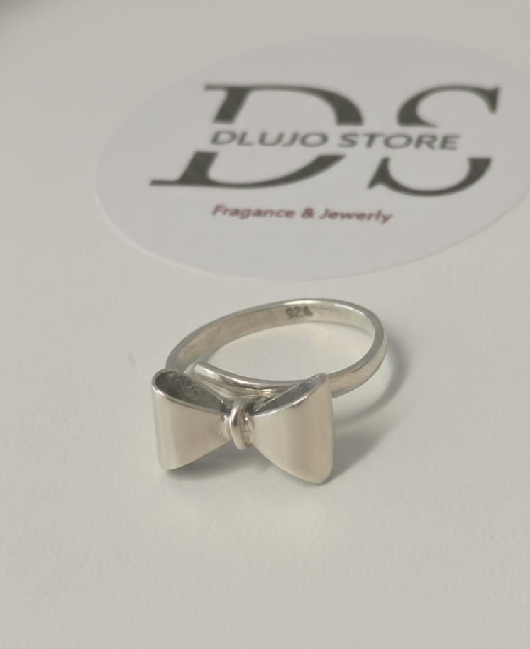 Adjustable “Coquette Bow” Ring in 925 Sterling Silver