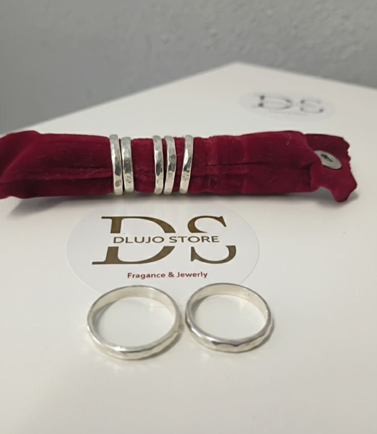 Anillo Acabado Martillado en Plata de Ley 925