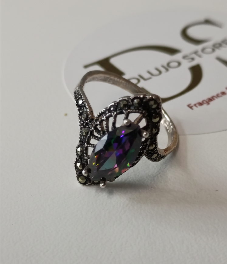 Anillo “Victoria Multicolor” en Plata de Ley 925