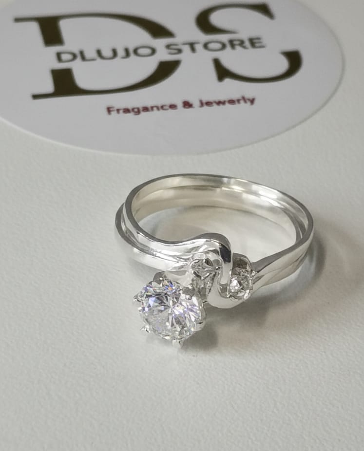 Set para Boda “Abrazo Eterno” en Plata de Ley 925