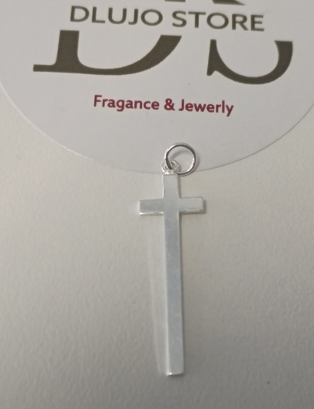 Dije de Cruz Minimalista en Plata de Ley 925