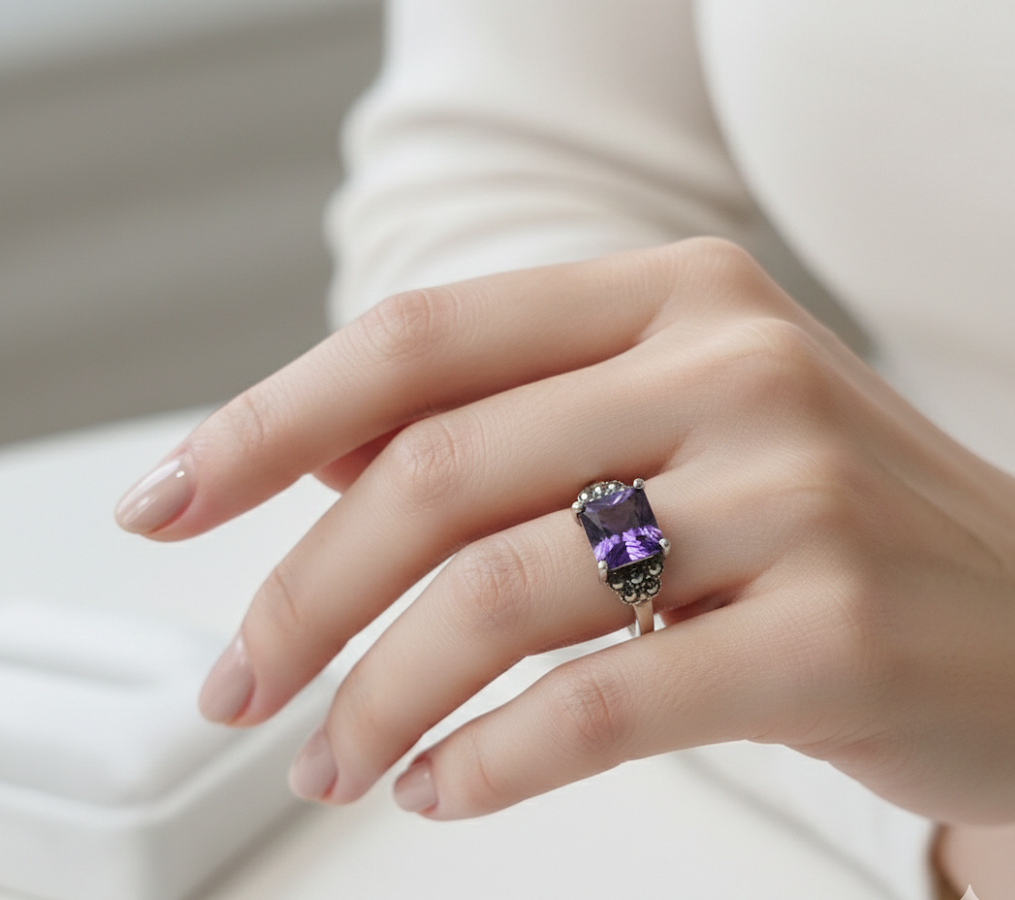 “Amethyst Prism” Ring in 925 Sterling Silver
