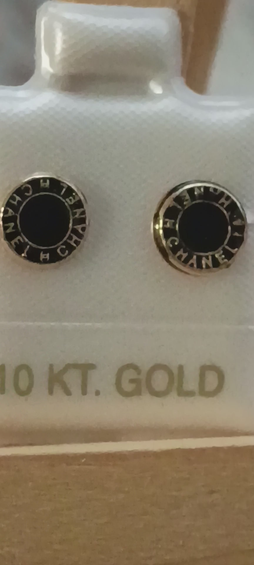 Aretes de Botón Estilo Parisino en Oro 10K