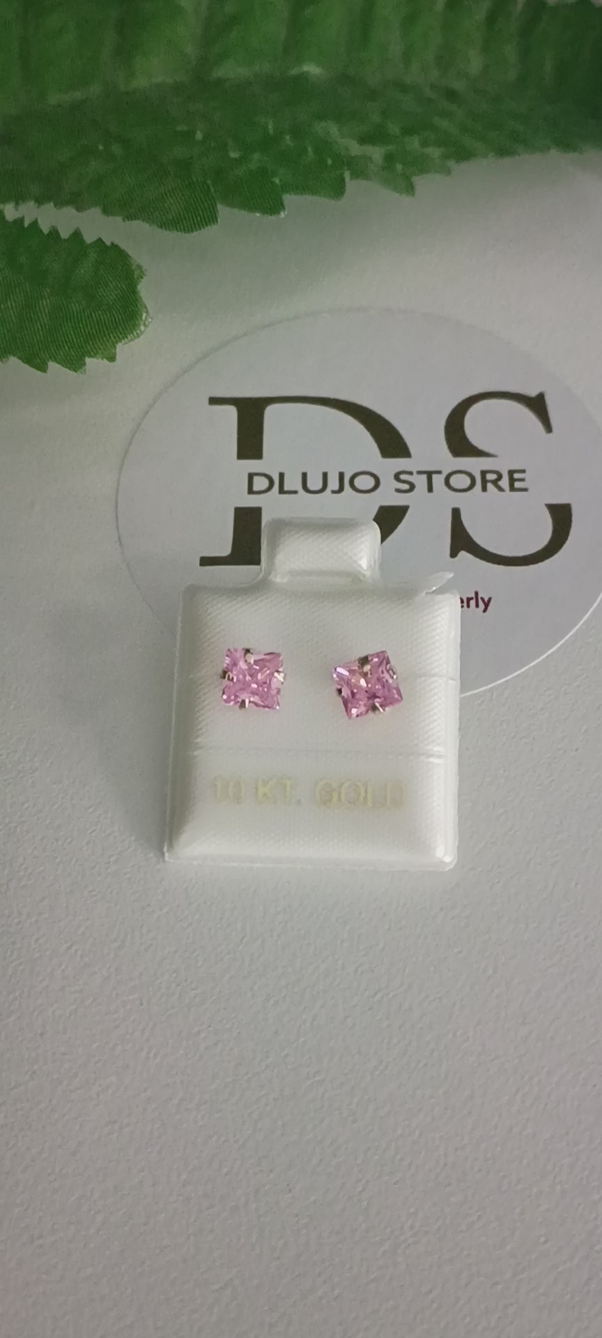 Aretes Tipo Princesa en Oro 10K con Zirconia Rosa