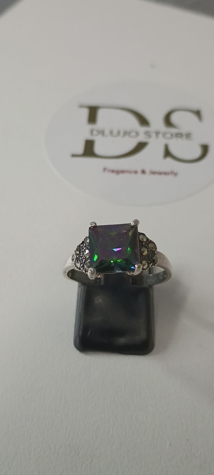Anillo “Prisma Multicolor” en Plata de Ley 925