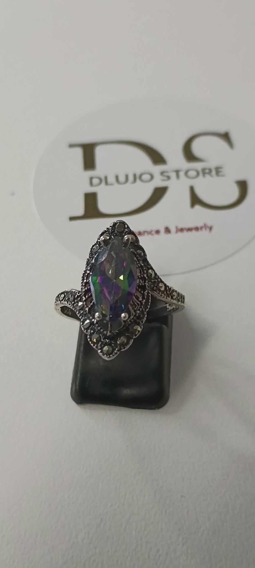 Anillo “Victoria Multicolor” en Plata de Ley 925