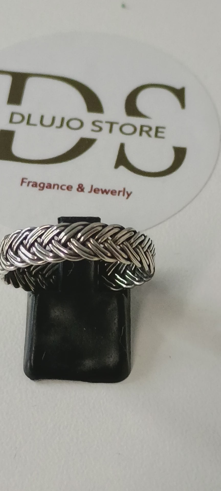 “Intertwined Infinity” Ring in 925 Sterling Silver