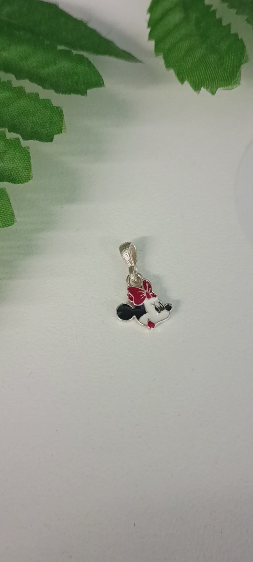 Dije de Minnie Mouse Classic en Plata 925