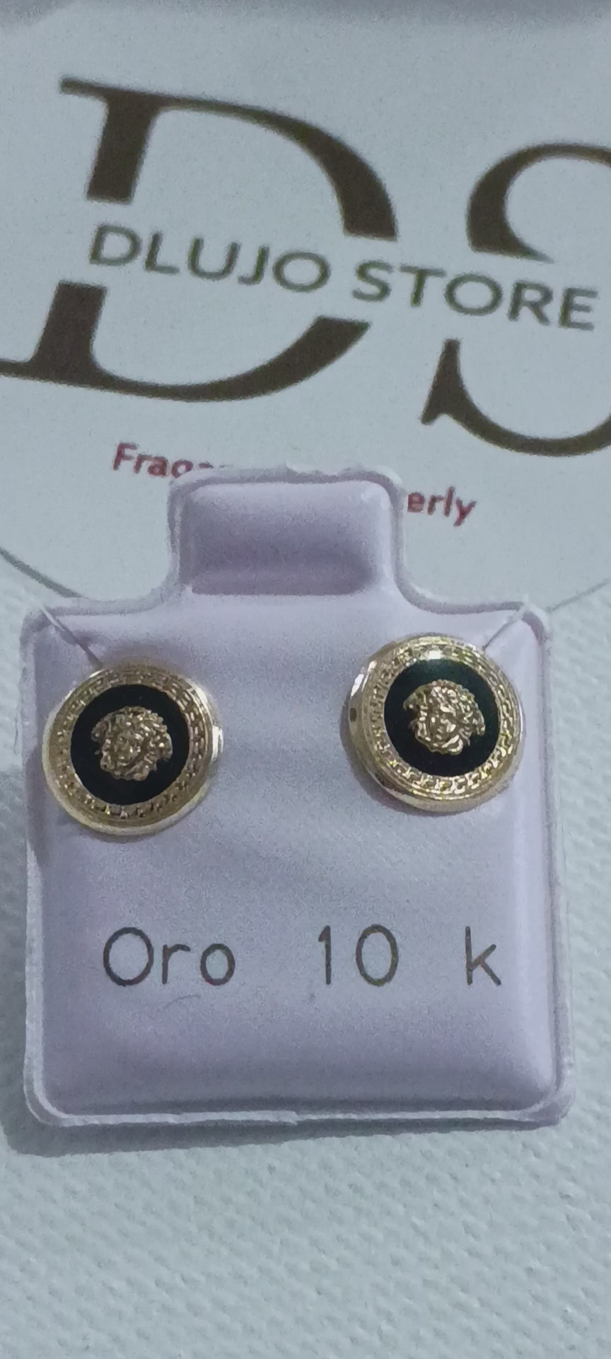 Aretes de Oro Estilo Medusa