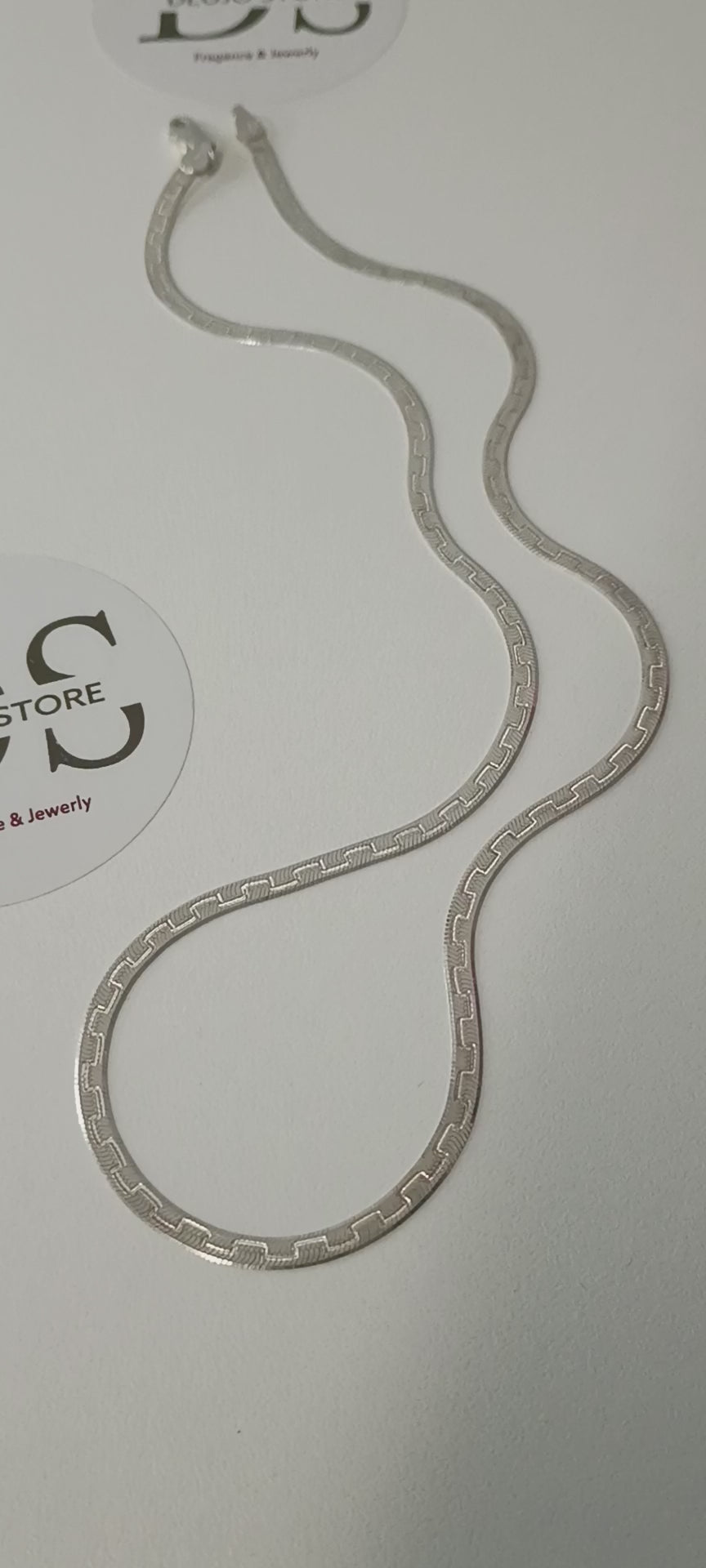 Cadena Plana Estilo Greca en Plata 925