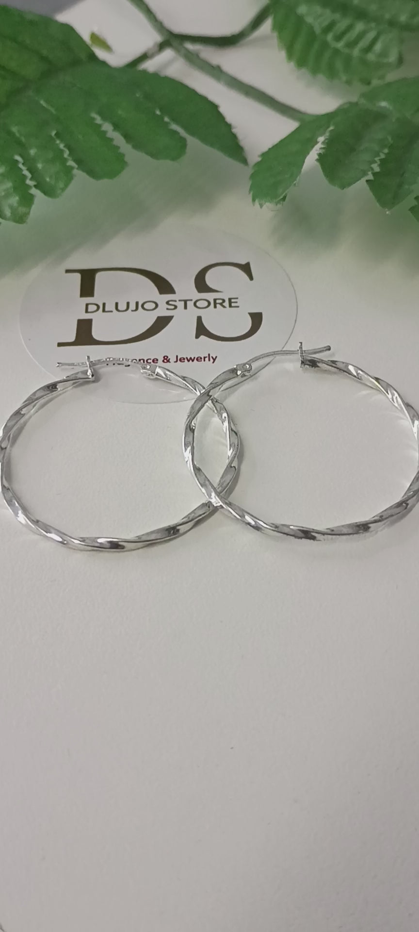 Arracadas “Textura Twist” en Plata de Ley 925 – 3.5 cm