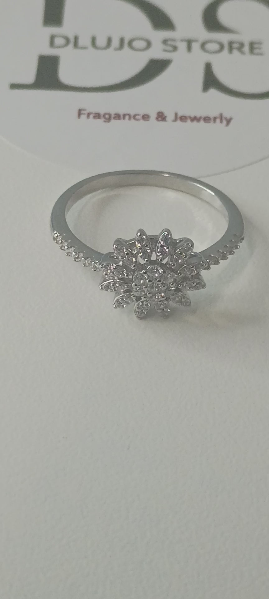 Anillo “Girasol Radiante” en Plata de Ley 925