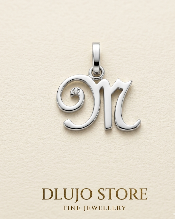 Dije Inicial "M"