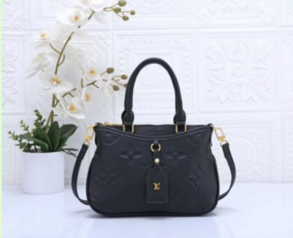 Bolso Elegante Monograma