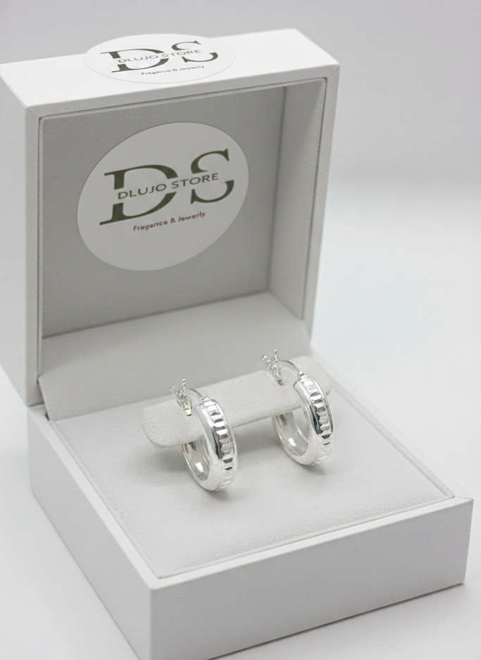 Argollas Estilo Huggies en Plata de Ley 925
