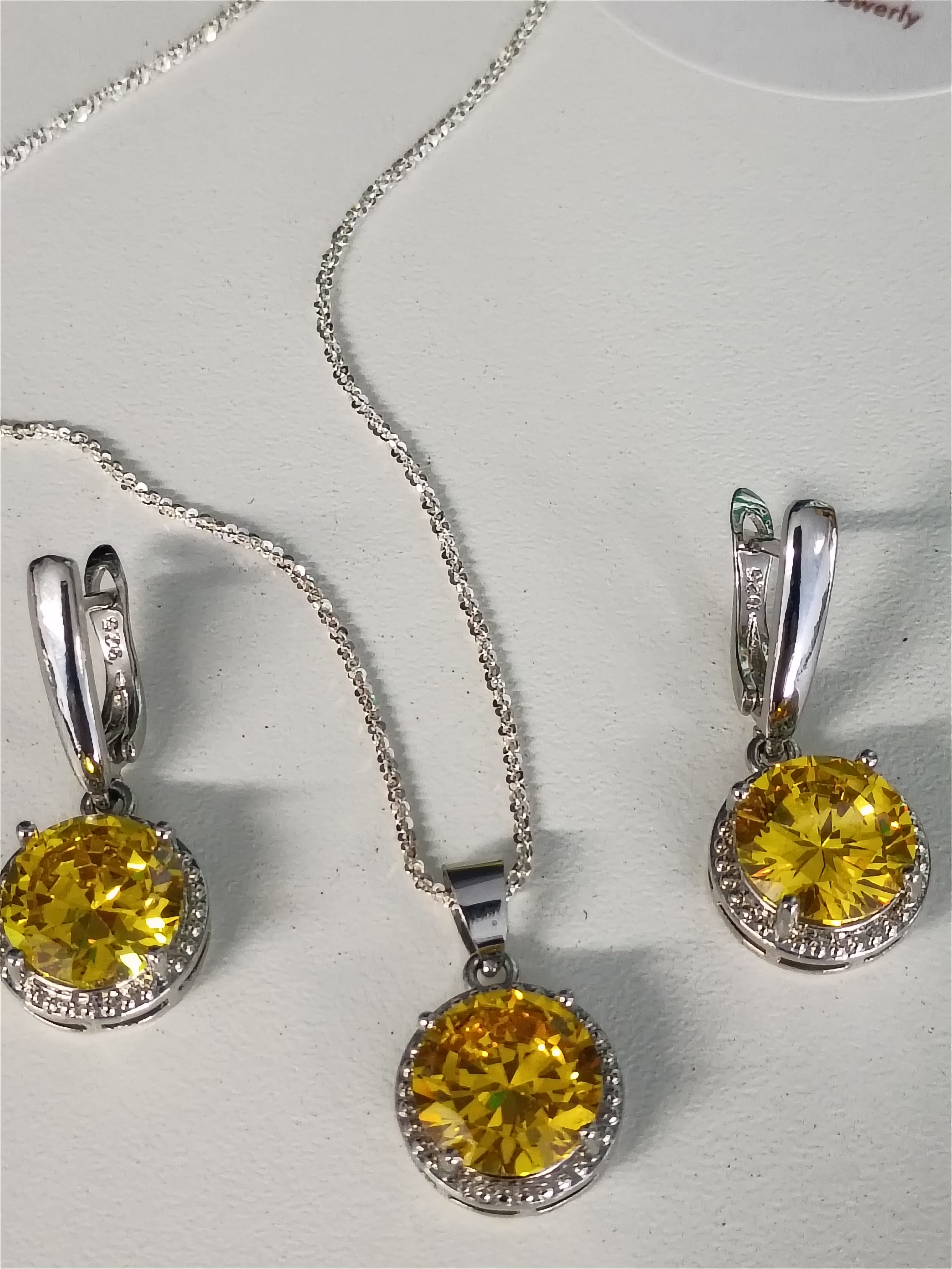 Yellow Cubic Zirconia Set in 925 Silver