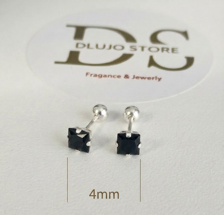 Aretes Broquel Cuadrados en Plata .925 – Elegancia Minimalista